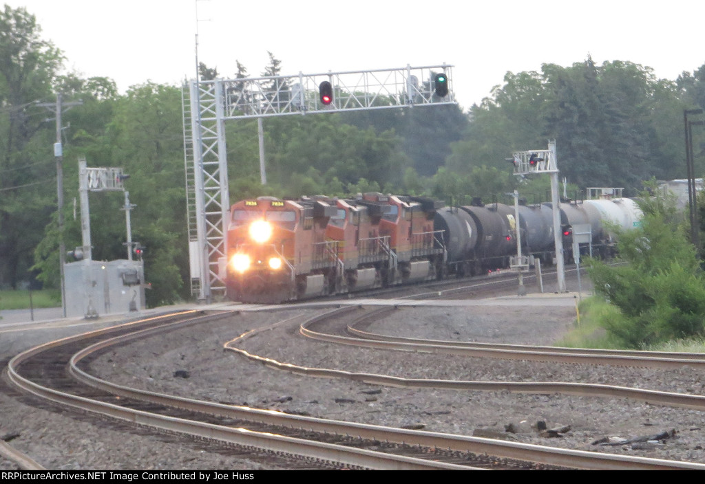 BNSF 7834 West